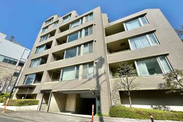 東急ドエルアルス白金長者丸の外観（南東側から）