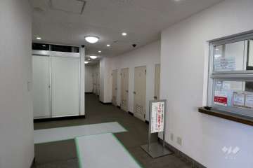 エントランスホール