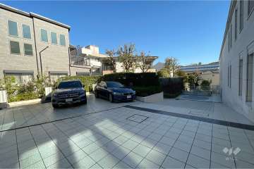 敷地内駐車場（屋外平面式、屋外機械式）