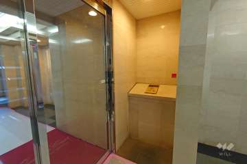 エントランスはオートロック付きです。