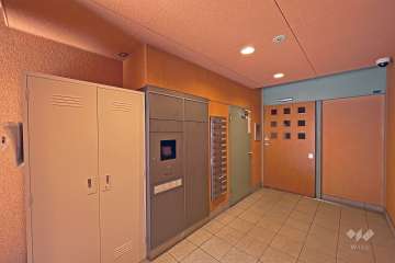 エントランス内