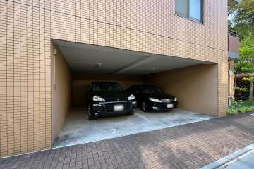敷地内駐車場（屋内平面式）