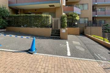 敷地内駐車場（屋外平面式）
