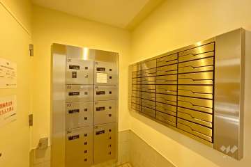 宅配ボックスと共用ポスト