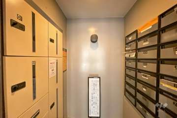 宅配ボックスと共用ポスト