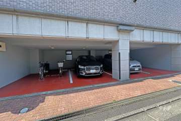 敷地内駐車場（屋内平面式）