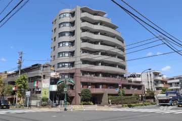 コンフォール南品川の外観(南東側から)