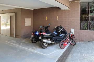 バイク置き場