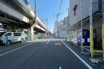 敷地東側の前面道路　
