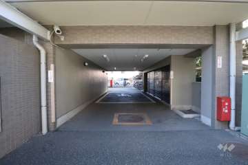 駐車場の出入り口