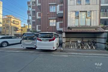 敷地内駐車場（屋外平面式）、駐輪場