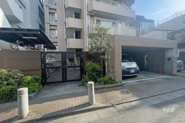 敷地内駐車場（屋内平面式）