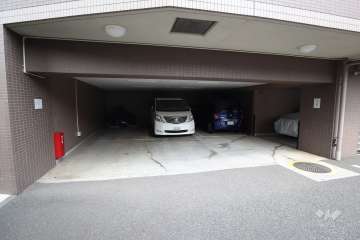 敷地内駐車場（屋内平面式）