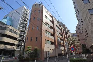 ユニーブル島津山の外観（北西側から）