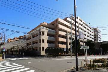 東京ナイルの外観(北西側から)