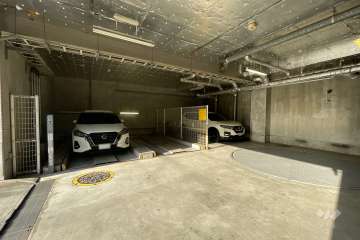 敷地内駐車場（屋内機械式）