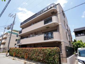 武庫之荘アーバンライフの外観（南東側から）