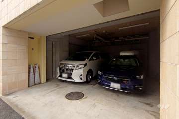 敷地内駐車場（屋内平面式）