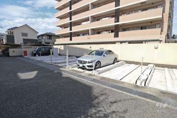 敷地内駐車場（屋外機械式）