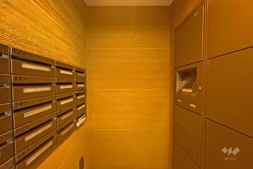 共用ポストと宅配ボックス