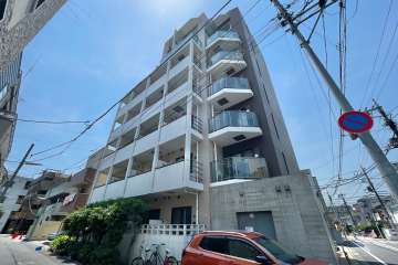 ＬＡアース西小山の外観（北東側から）