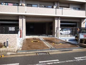 敷地内駐車場（機械式）