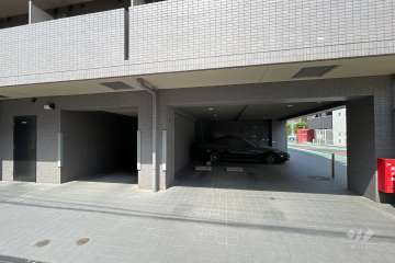 敷地内駐車場（屋内平面式）