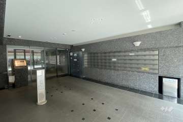 エントランスホール