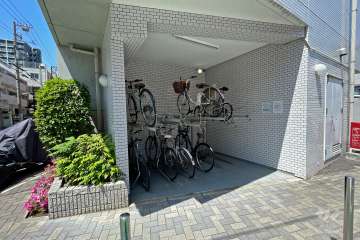 駐輪場（屋根付き）