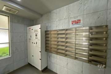 共用ポストと宅配ボックス