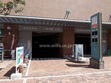 敷地内駐車場入口