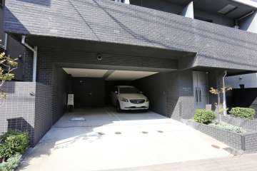 敷地内駐車場（屋内平面式）