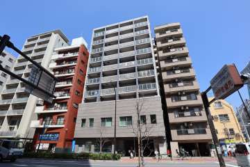 ユニーブル武蔵小山プレジオンの外観（南側から）