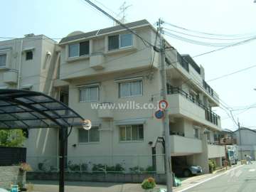 ネオ近松集合住宅