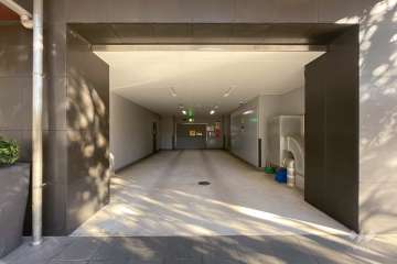 駐車場の出入り口