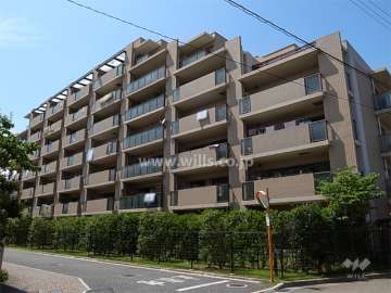 エスト塚口プリサージュの外観（北東側から）