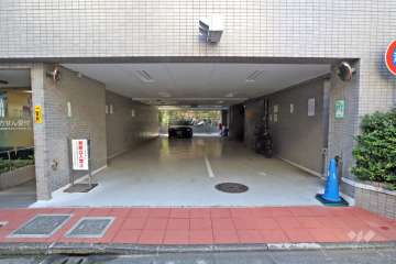 敷地内駐車場（屋内平面式）