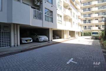 敷地内駐車場（屋内平面式）