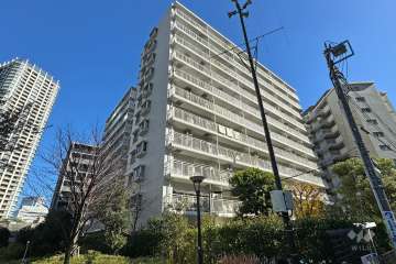 グローリア初穂御殿山の外観（南西側から）