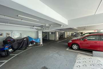 敷地内駐車場（屋内平面式）