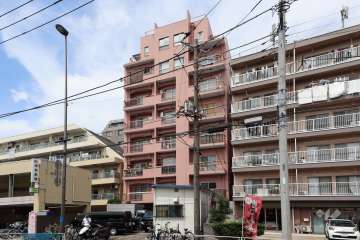 トーワマンションの外観(北東側から)