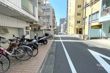 敷地北側の前面道路