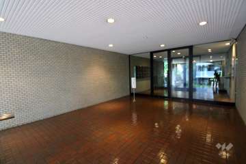 エントランスホール