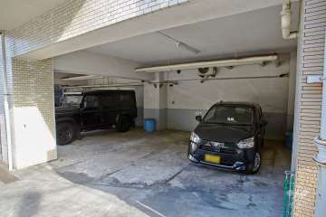 敷地内駐車場（屋内平面式）