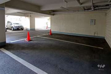 敷地内駐車場（屋内平面式）