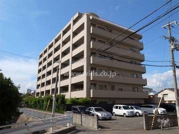 ファミール塚口サザンレジデンスの外観（南東側から）