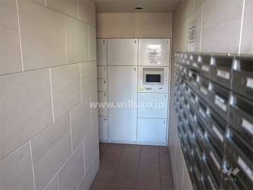 共用ポストと宅配ボックス