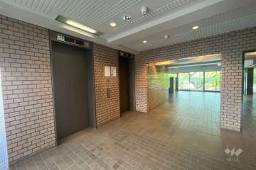 エントランスホール