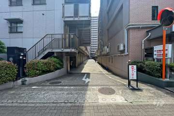 駐車場の出入り口