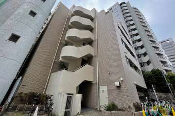 コスモ大井町の外観（北東側から）